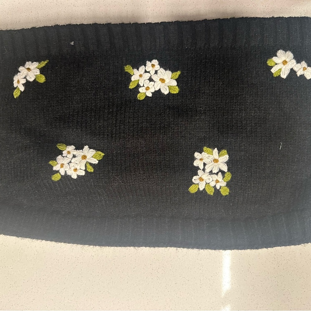 Floral Embroidered Black Headband
